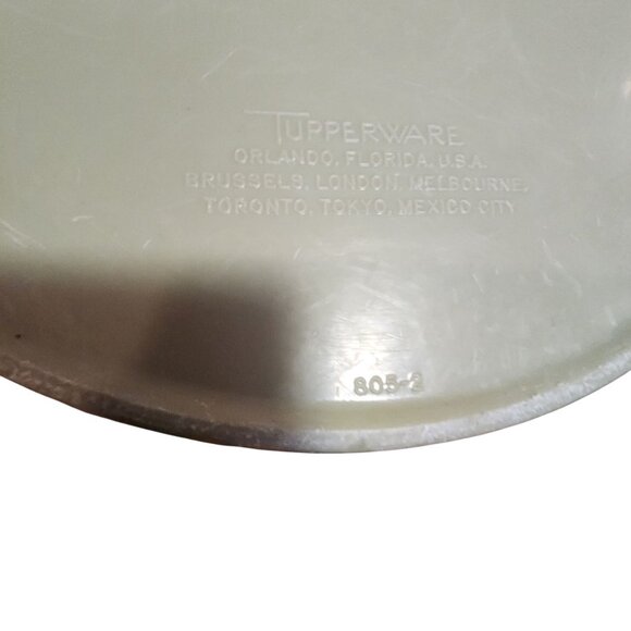 Vintage Tupperware starburst Seal Canister Set Of 2 - 811-5 & 805-5 - Green Stor - Picture 5 of 5